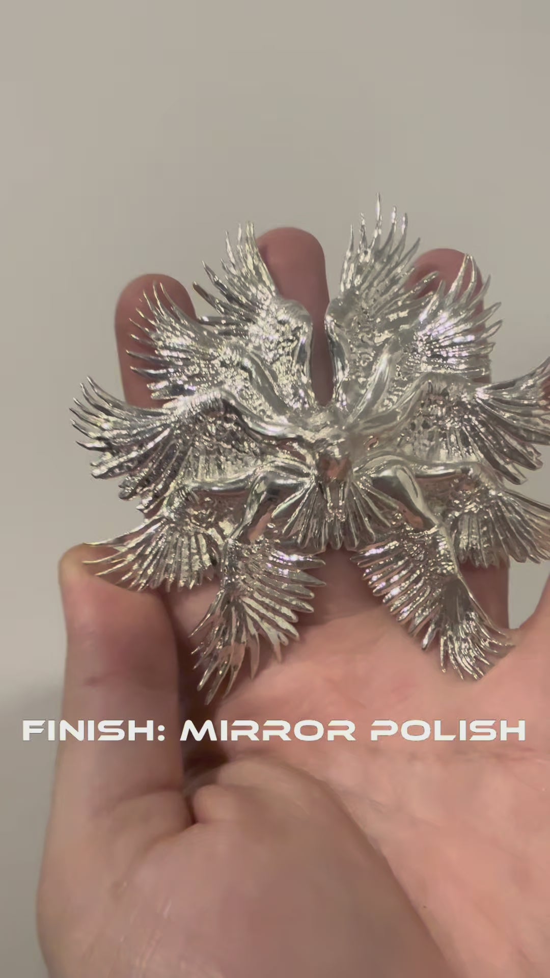 Gürtelschnalle mit Greifvogelmotiv aus Sterlingsilber